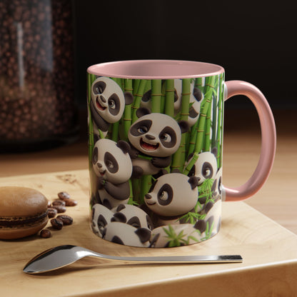 Pandas ludiques avec du bambou | Tasse à café Accent (11 oz)