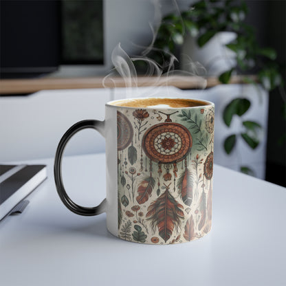 Attrape-rêves, plumes et croissant de lune | Tasse à changement de couleur, 11 oz