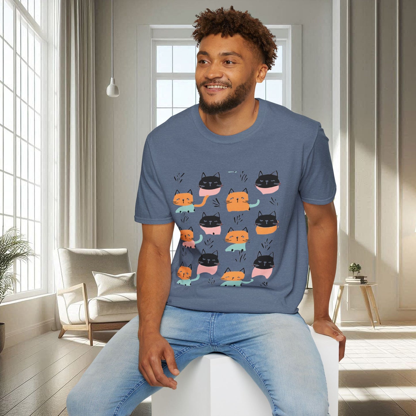 Motif chats multicolores | T-shirt doux unisexe