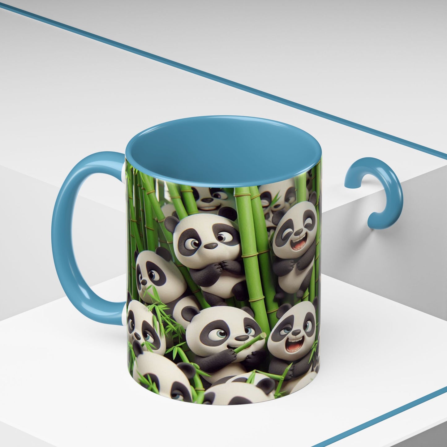 Pandas ludiques avec du bambou | Tasse à café Accent (11 oz)