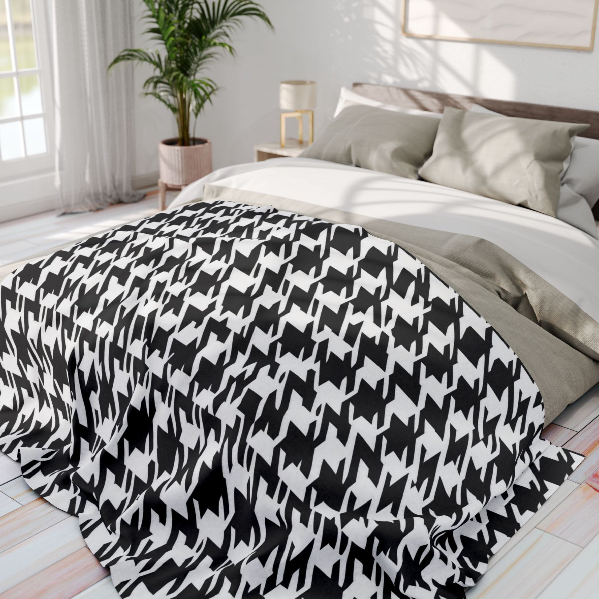 Houndstooth Pattern | Arctic Fleece Blanket