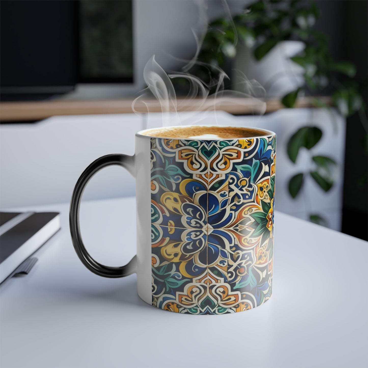 Taza con diseño marroquí que cambia de color, 11 oz